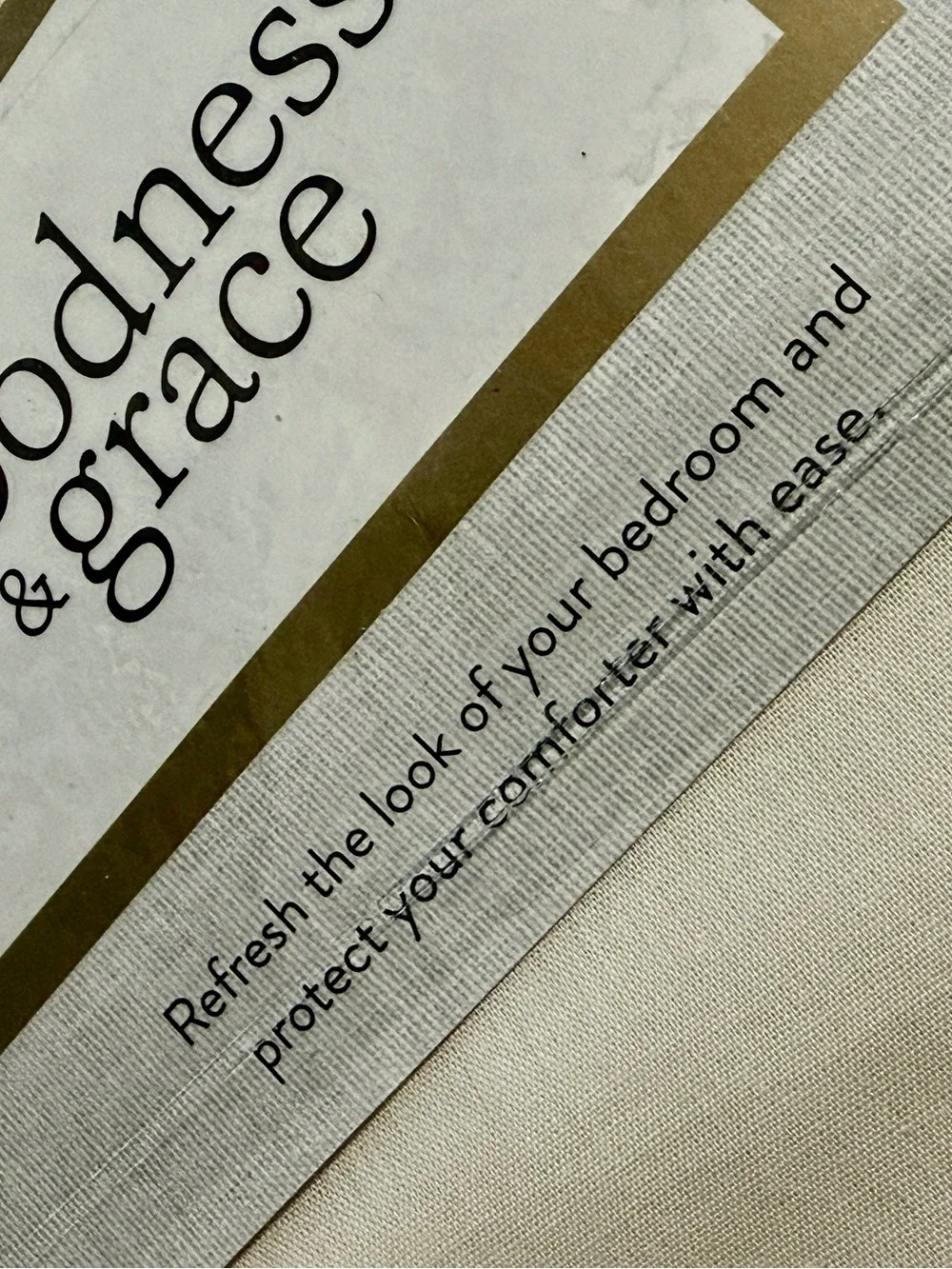 Goodness & Grace Sedona Full/Queen Duvet Cover & 2 Standard Shams in Tofu. NWT.